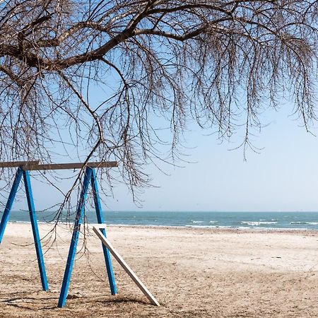 Summer Waves Mamaia Nord Năvodari Exterior foto