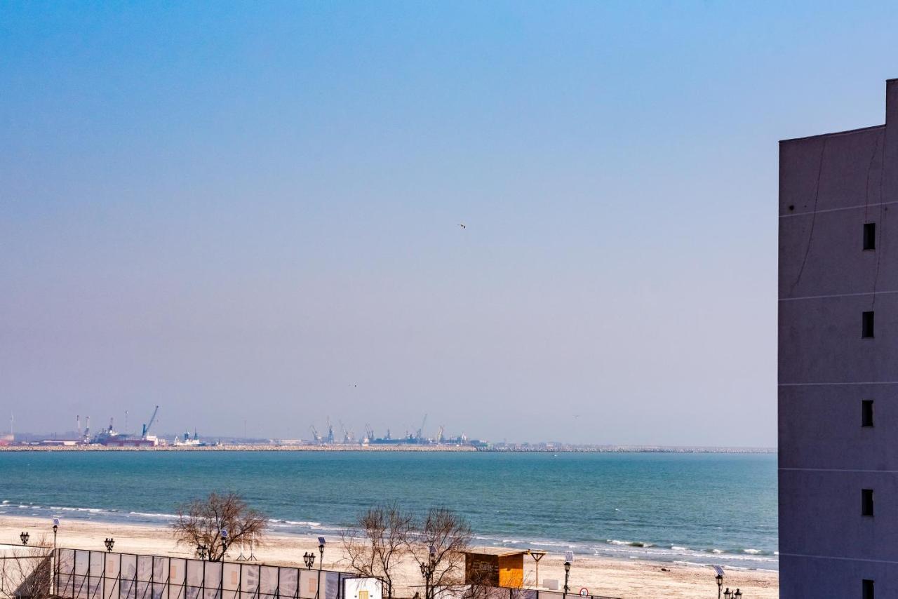Summer Waves Mamaia Nord Năvodari Exterior foto